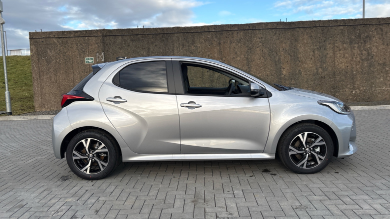 Toyota Yaris 1.5 Hybrid Design 5dr CVT Hybrid Hatchback